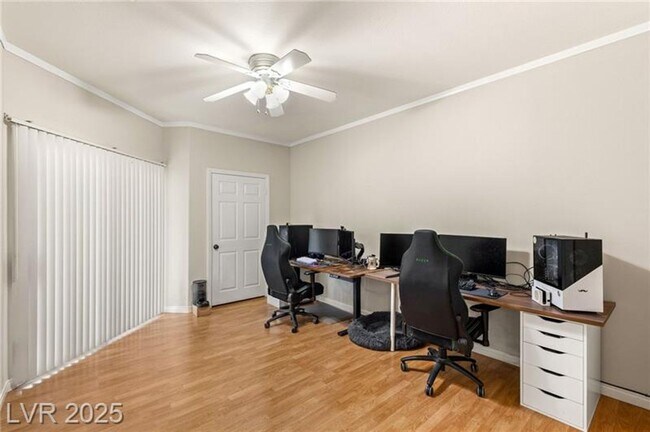 Building Photo - 5855 Valley Dr
