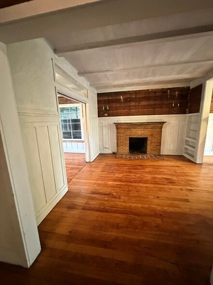 Building Photo - 49 Dudley Ave
