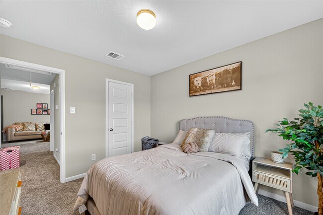 Building Photo - 13009 Leisure Cove Dr