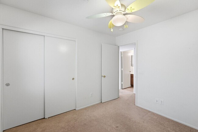 Building Photo - Single level home in Norterra on corner lot