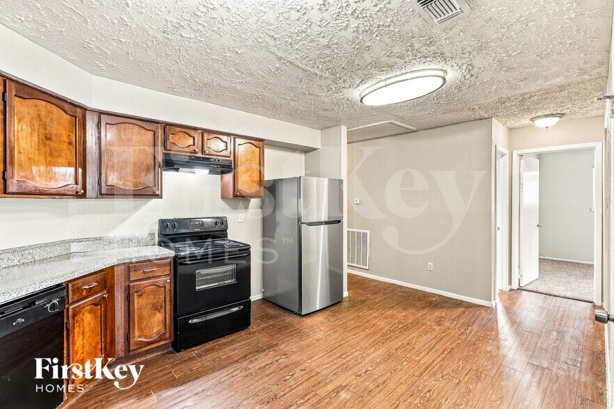 Building Photo - 16410 Sky Blue Ln