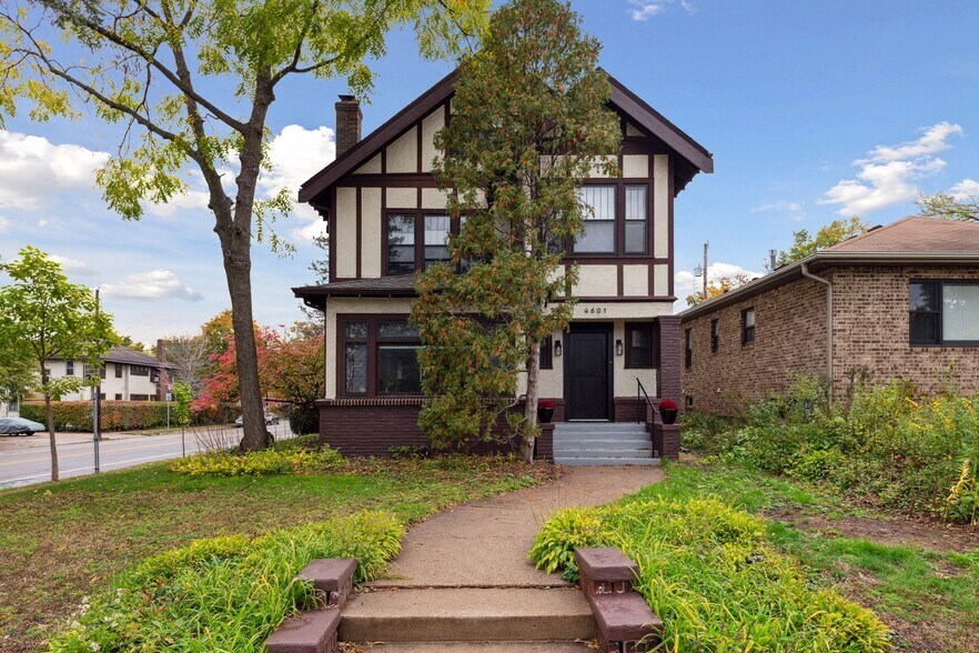 Building Photo - 4601 Lyndale Ave S