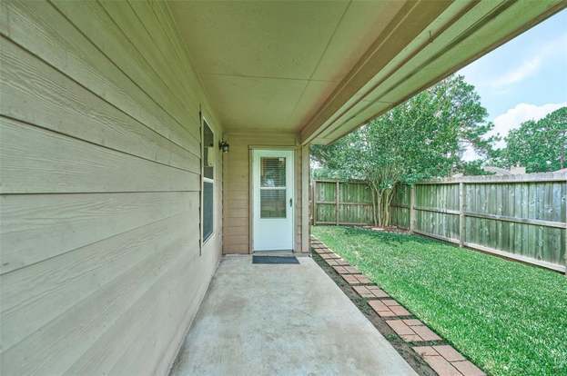 Building Photo - 5030 Deer Point Dr
