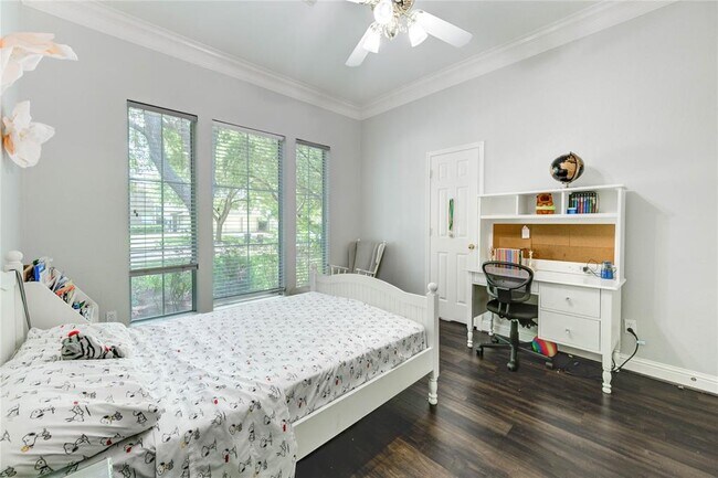 Building Photo - 6219 Mound Airy Ct