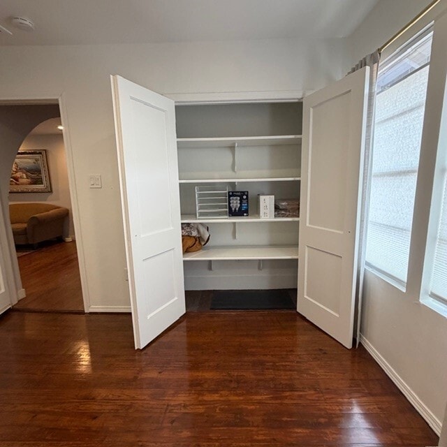 Building Photo - 520 W 14th St