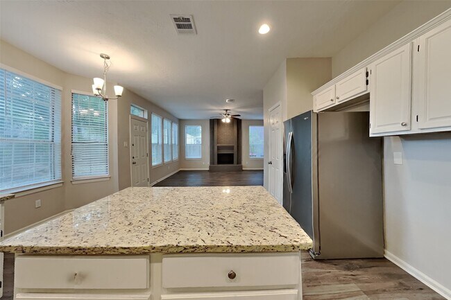 Building Photo - 4906 Echo Falls Dr