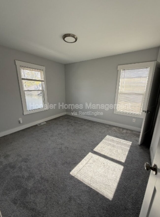 Building Photo - 2519 N College Ave