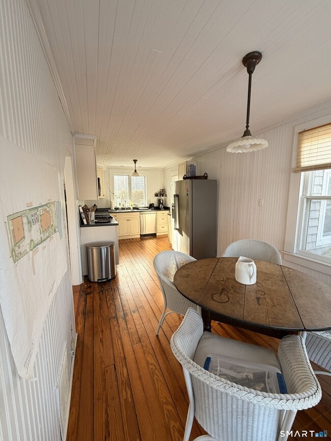 Building Photo - 8 Tyler Ave