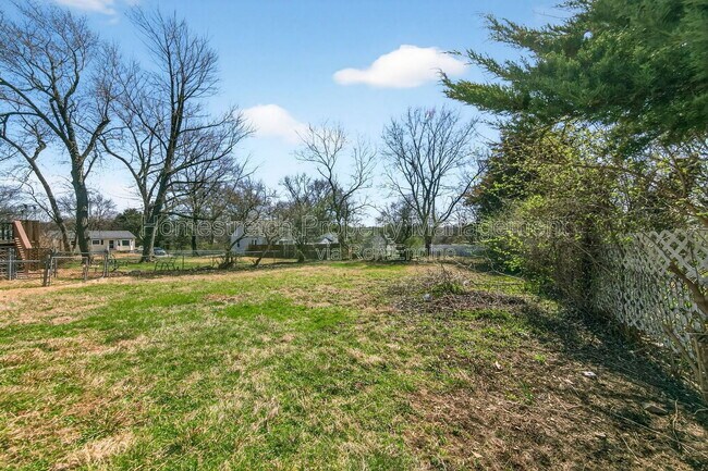 Building Photo - 1260 St Marie St