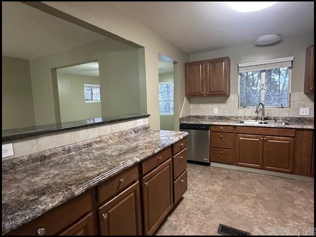 Building Photo - 26 Rosemont Dr