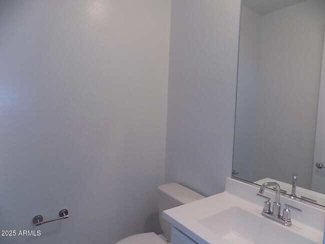 Building Photo - 1159 E Sabino Dr