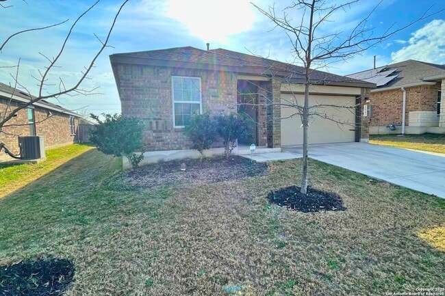 Building Photo - 1043 Raceland Rd