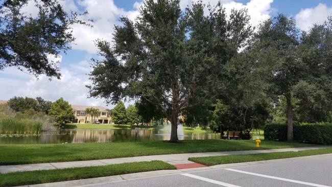 Building Photo - Stonehaven Condo