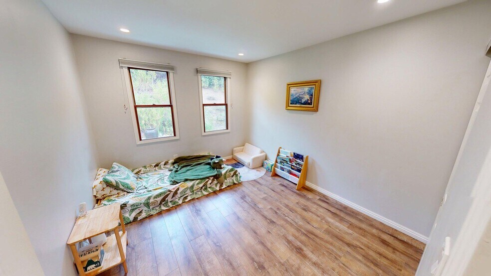 Building Photo - 30621 Sandtrap Dr