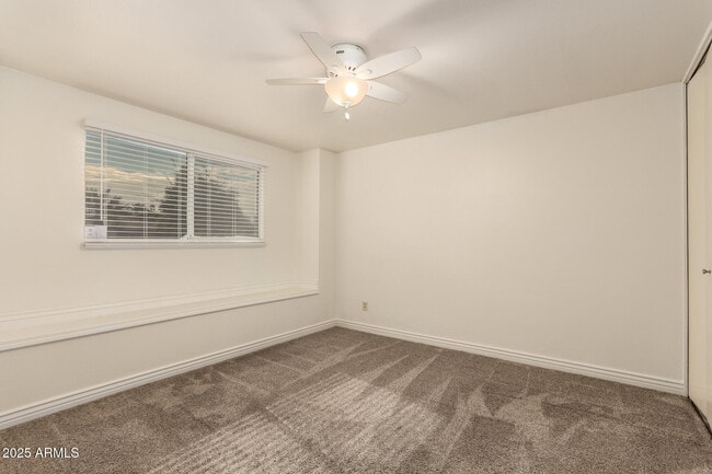 Building Photo - 8730 E Terrace Dr