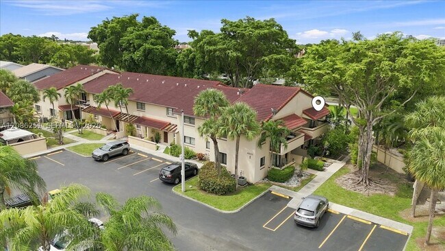 Building Photo - 6375 SW 136th Ct