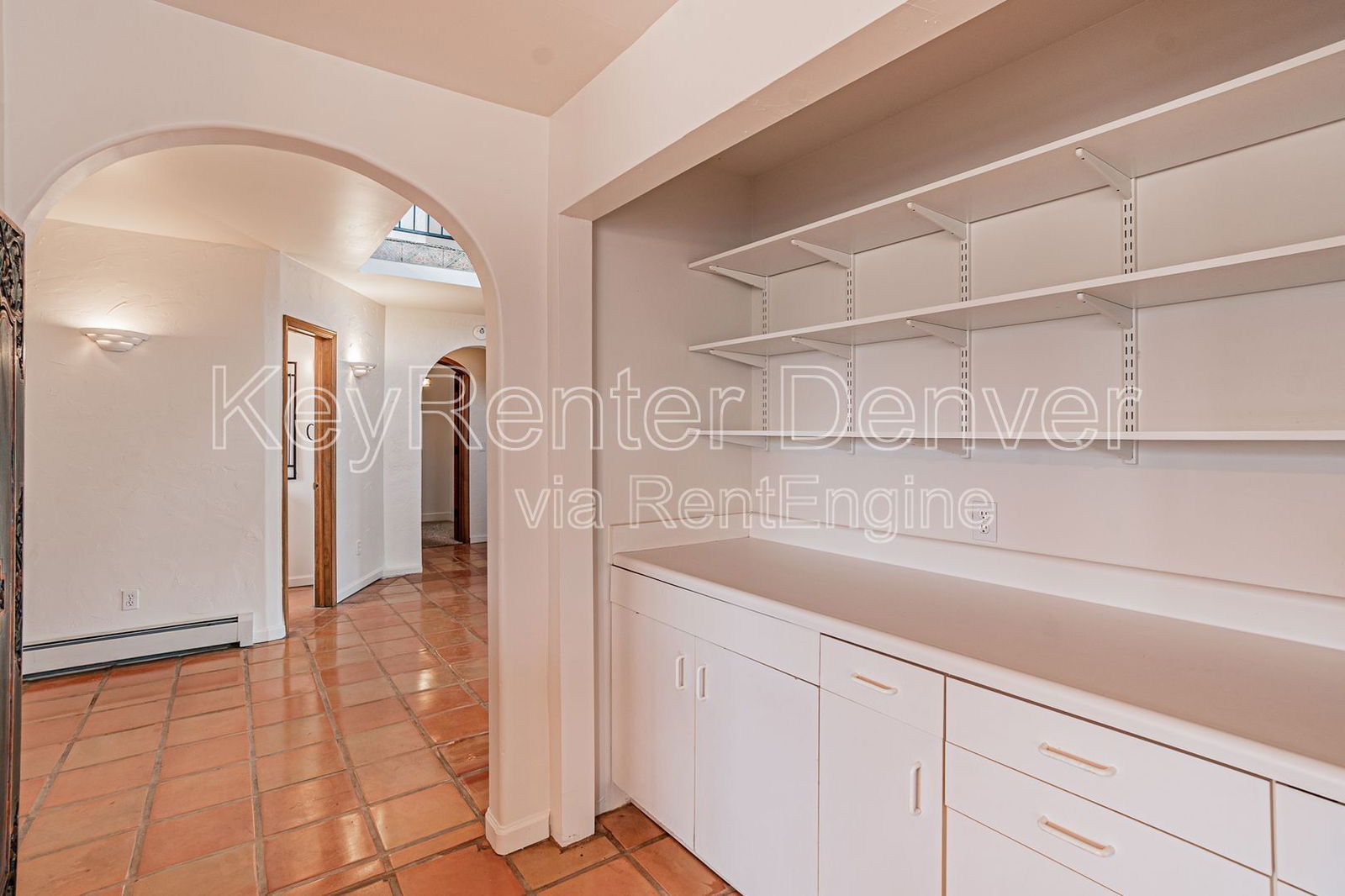 Building Photo - 990 Beech St