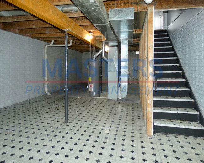 Building Photo - 4 Bed | 1.5 Bath | Spacious Rental Home