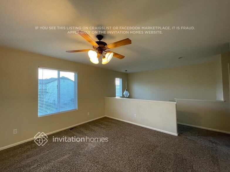 Building Photo - 765 Diamond Rim Dr