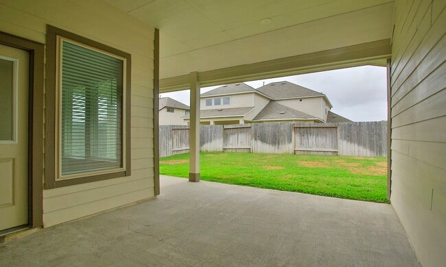 Building Photo - 31611 Lyle Mnr Dr