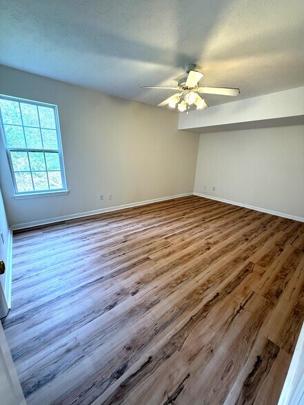 Building Photo - 2128 Candlebrook Ct