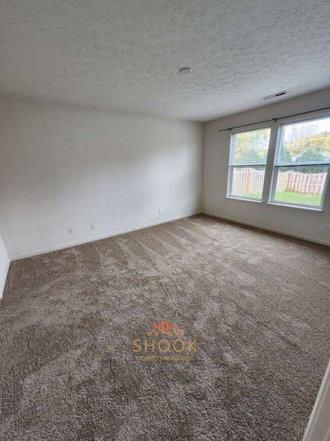 Building Photo - Available July 3rd! Cozy 3 BR Home in Lindberg Village