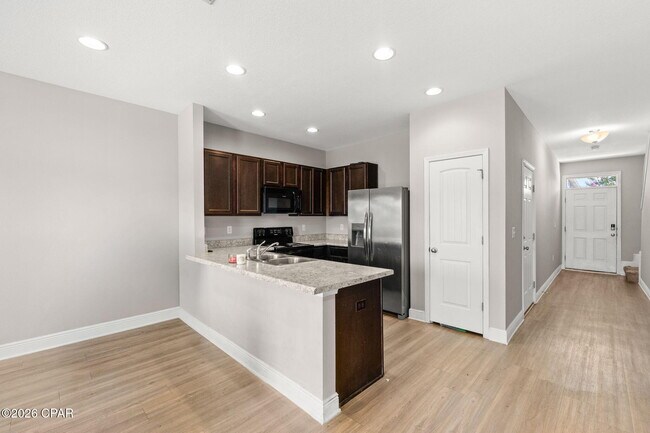 Building Photo - 5768 Callaway Cir