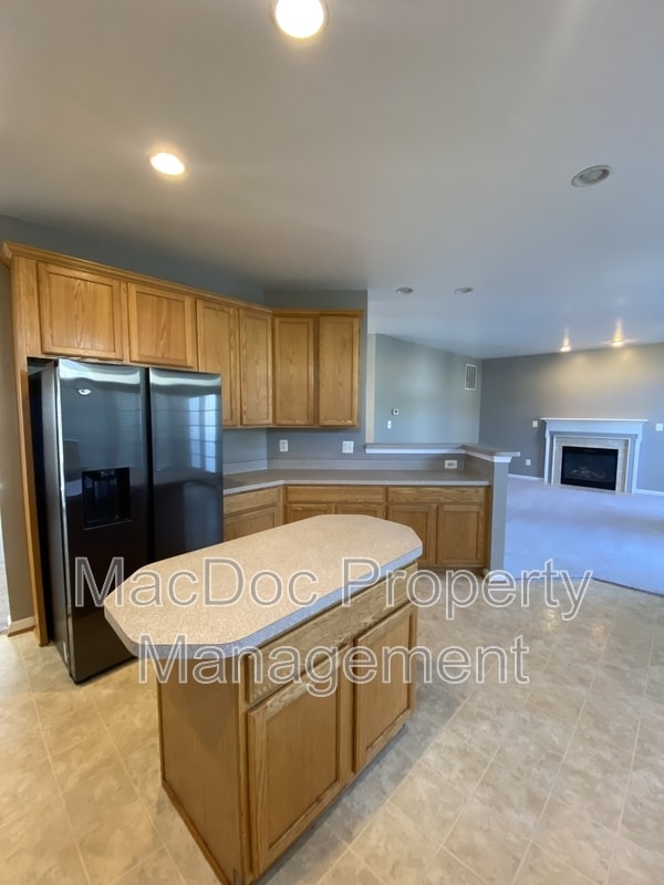 Building Photo - 5619 Joshua Tree Cir