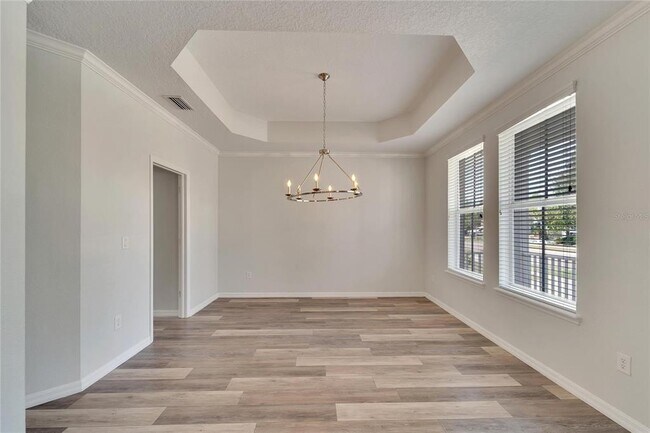 Building Photo - 5604 Skimmer Dr
