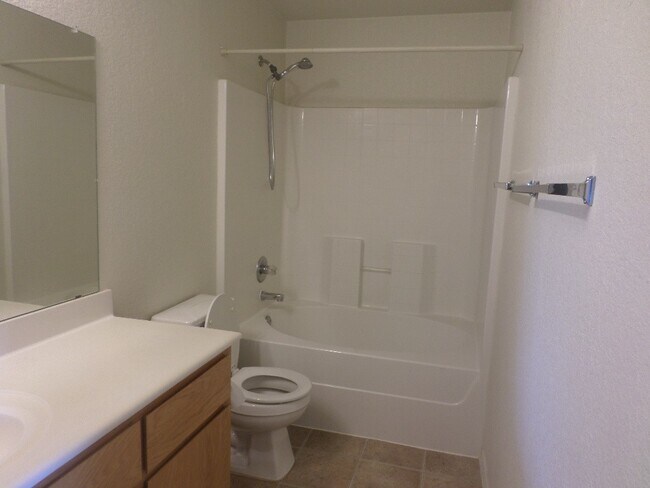 Building Photo - 3804 Joshua Taylor Dr