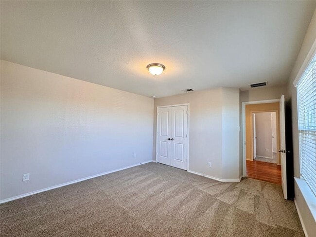 Building Photo - 16501 Brogan Ln