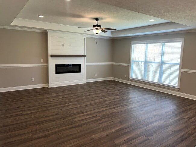 Building Photo - 7161 Paisley Cir