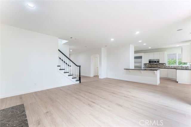 Building Photo - 562 Ravensbury St