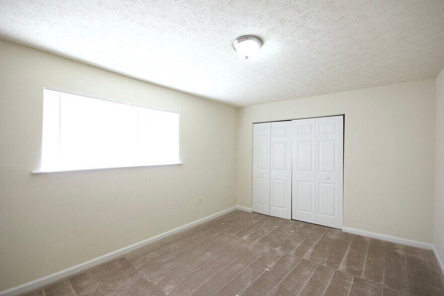 Building Photo - 164 Scandia Cir