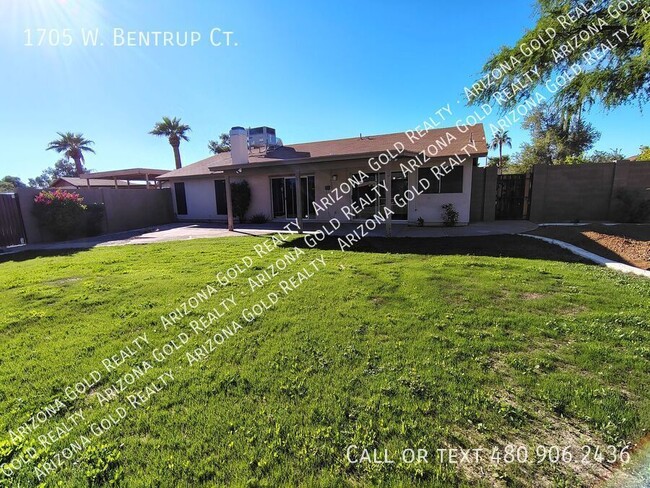 Building Photo - 1705 W Bentrup Ct