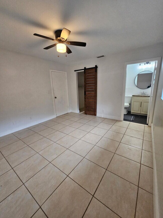 Building Photo - 297 NW 1st St