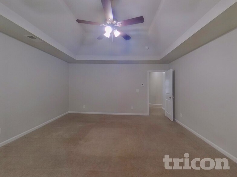 Building Photo - 64 Ledford Way