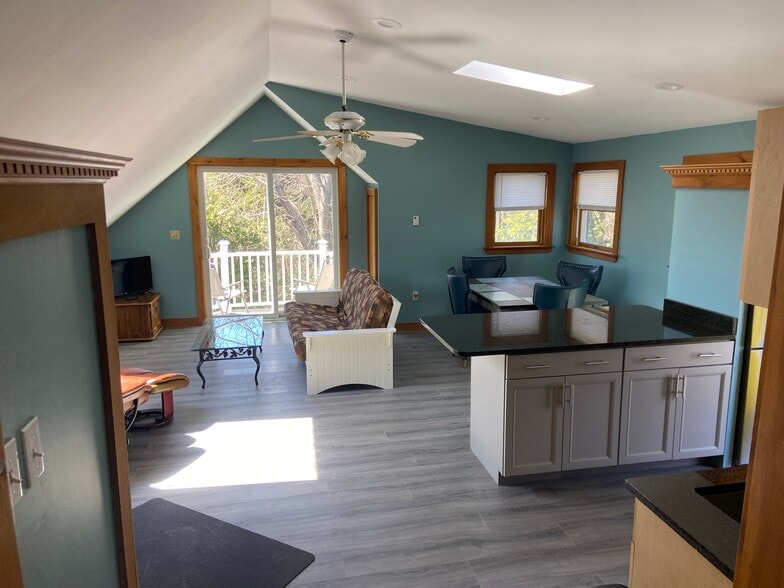 Building Photo - 245 Granite St