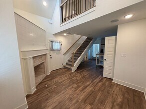 Building Photo - 1bd/1ba House Available!