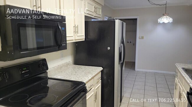 Building Photo - 4848 Basswood Dr