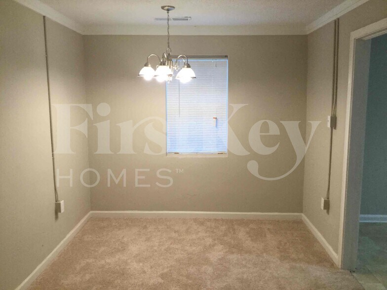 Building Photo - 676 Bridge Ave