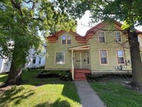 Building Photo - 521 S Westnedge Ave