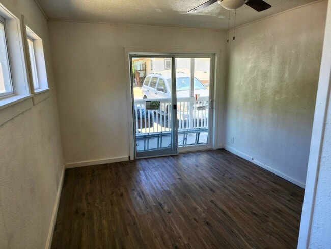 Building Photo - 7001 Rogue River Hwy