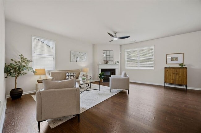 Building Photo - 3110 Boxwood Crossing