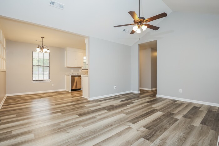 Building Photo - 108 Edythe Ct