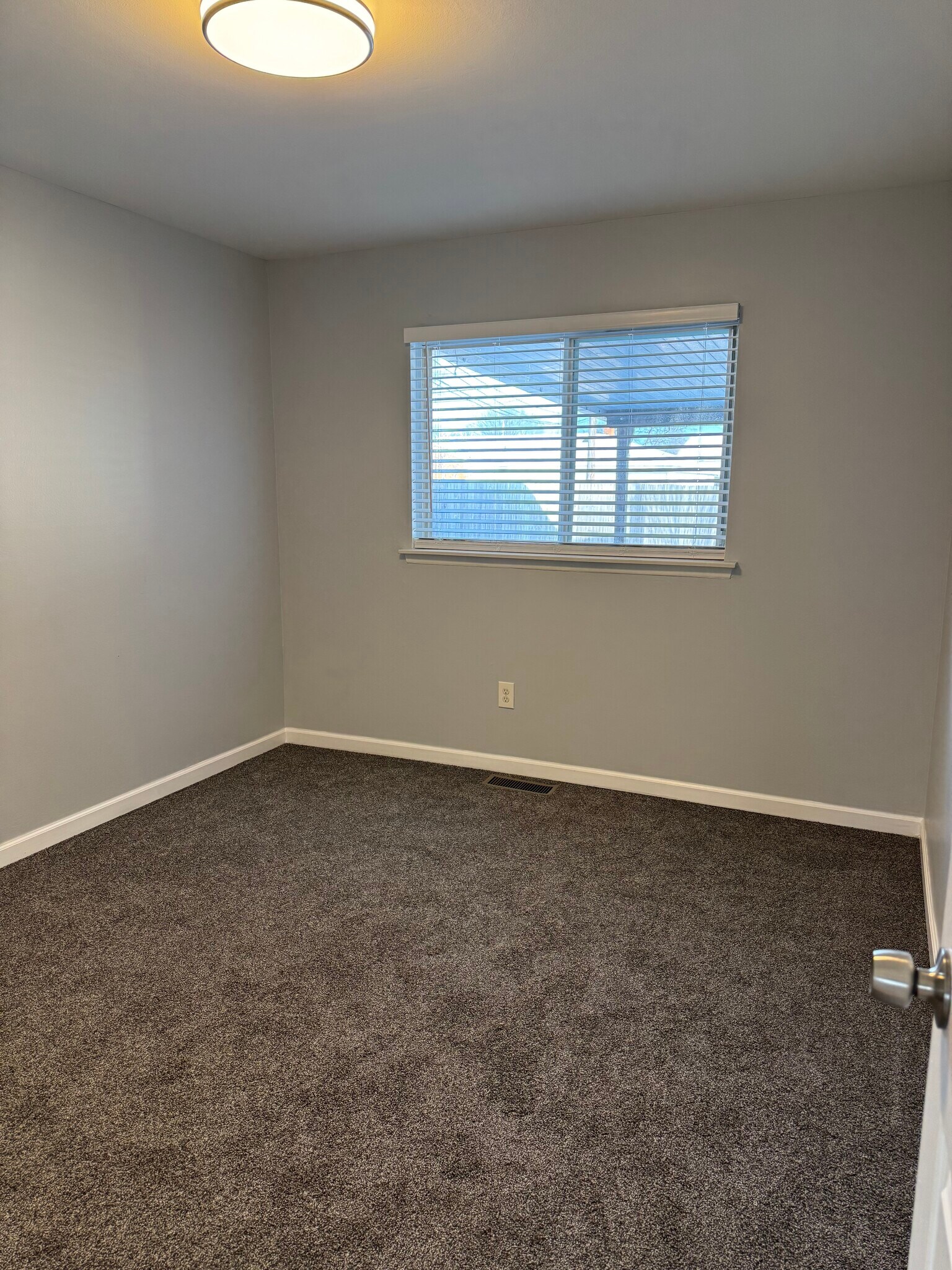 Building Photo - 27764 Townley St