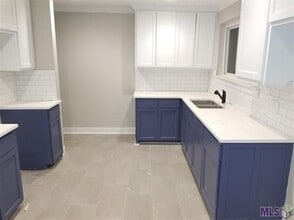 Building Photo - 3715 Winbourne Ave