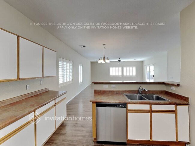 Building Photo - 13133 W Ventura St