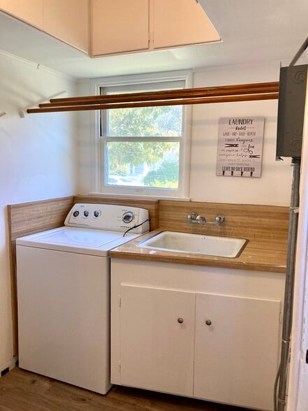 shared laundry - 199 Chorro St