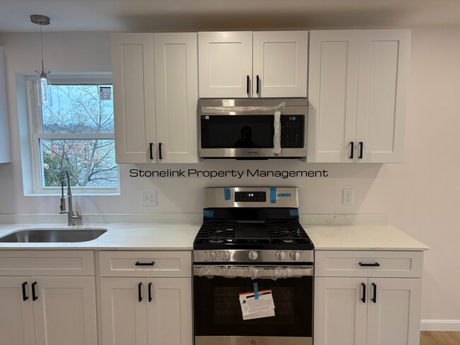 Building Photo - *1014 Douglas Avenue